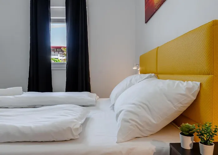 Apartments Strand