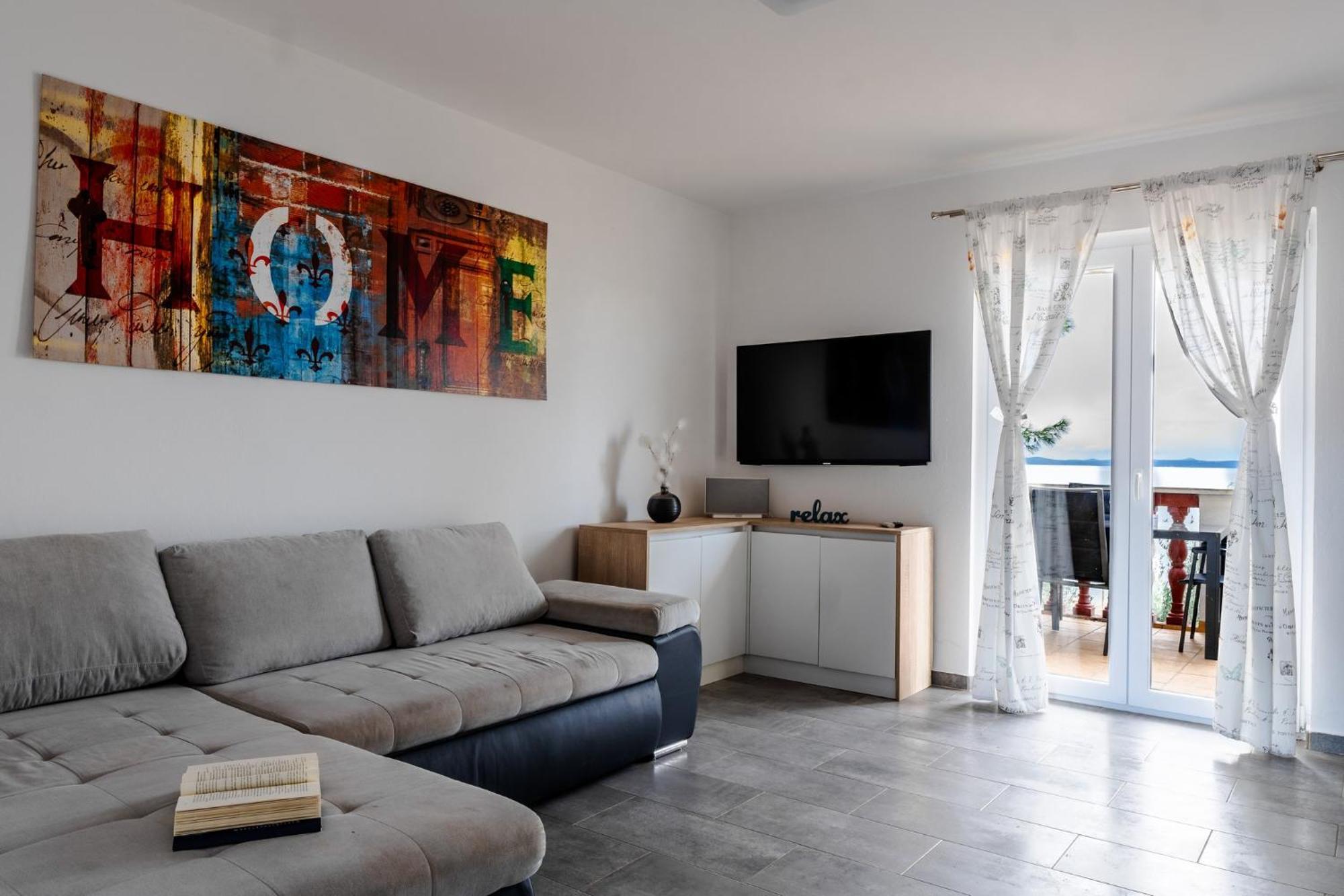 Apartament Apartments Strand Vir
