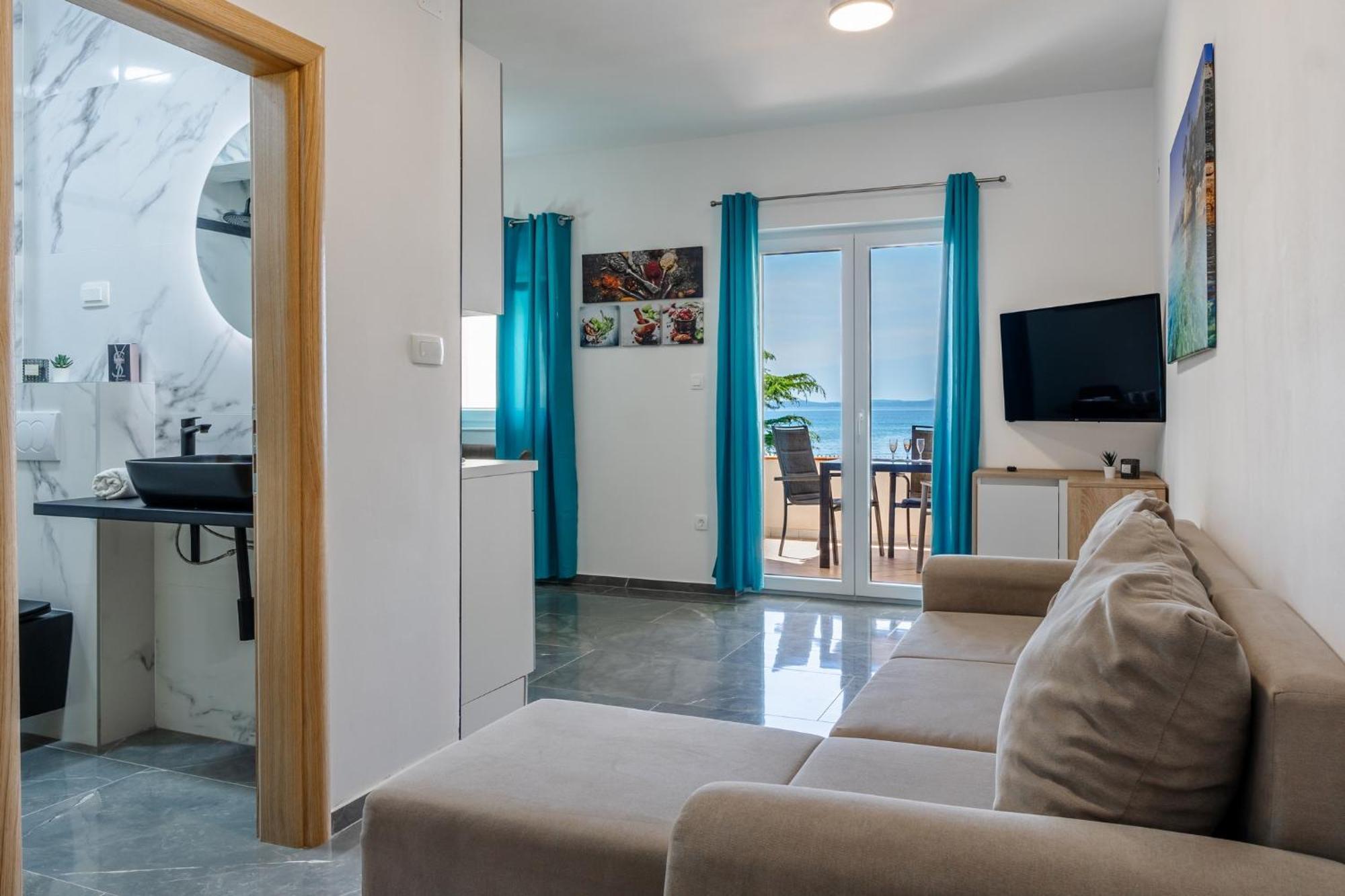 Apartments Strand * Vir