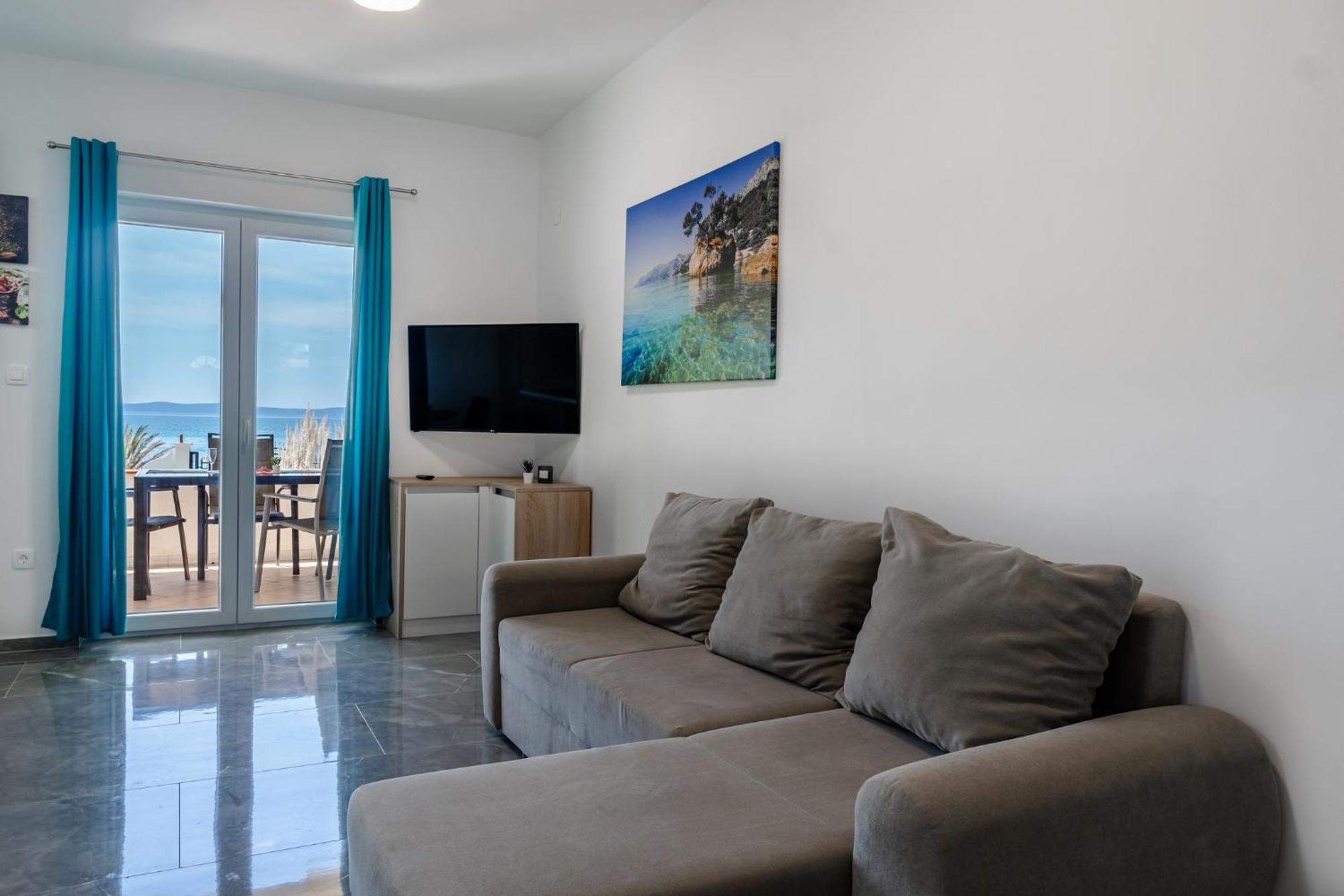 Apartments Strand Vir