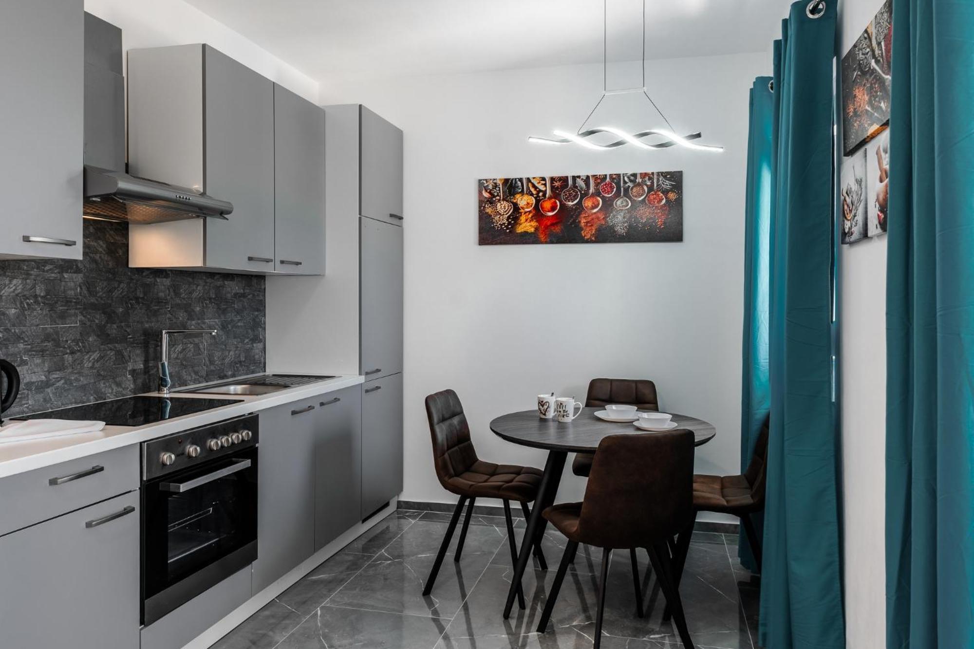Apartments Strand